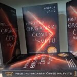 Poslednji organski čovek na svetu – o knjizi – Dragomir Acović – Recenzija